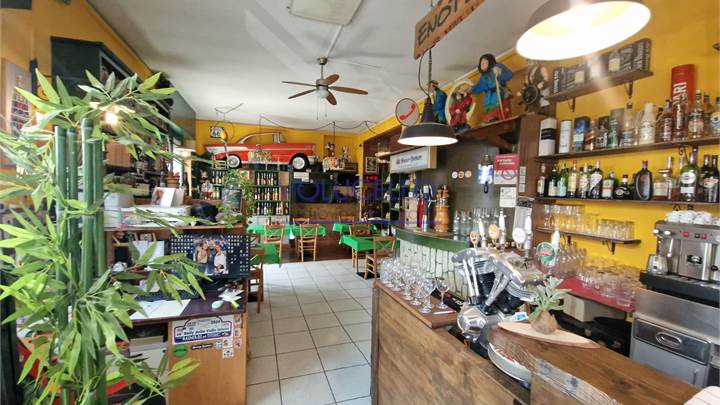 SENNA C. vendiamo RISTORANTE con B&B
