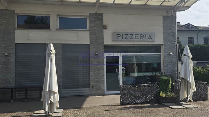 CABIATE vendiamo PIZZERIA da asporto attrezzata
