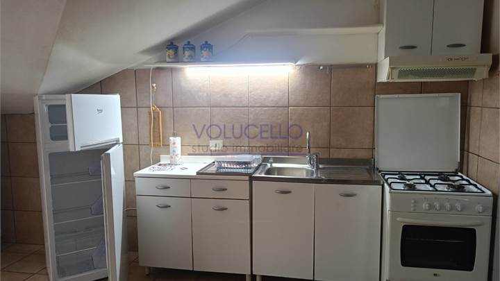 CANTU' Fecchio affittiamo BILOCALE completamente arredato