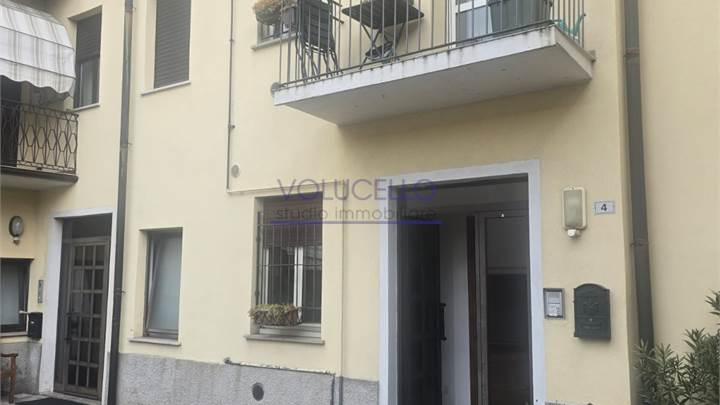 FIGINO SERENZA affittiamo BILOCALE arredato